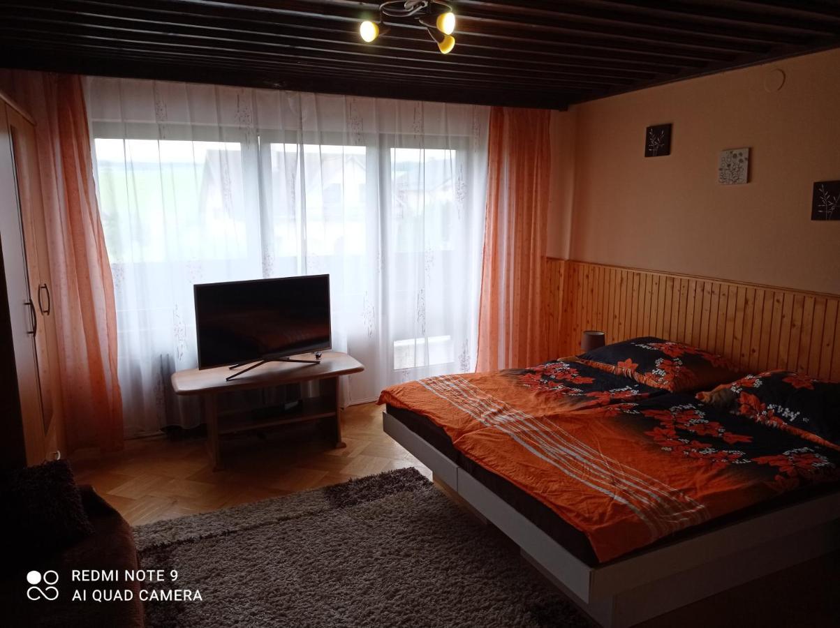 Penzion Sarka Hotell Štrba Eksteriør bilde